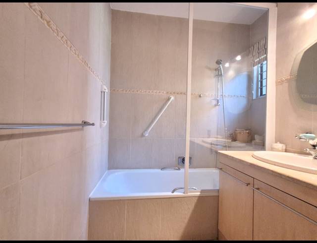 2 BEDROOM TOWNHOUSE FOR SALE IN PEACEHAVEN